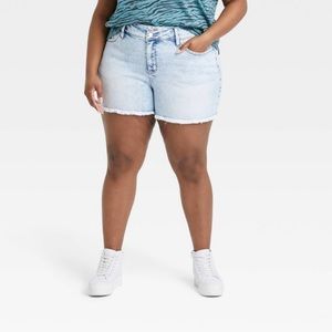 Ava & Viv Women's Plus Size Mid-Rise Jean Shorts